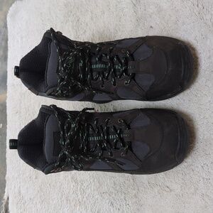 Z coil size 6 hiking boot covered coil like new PLUS sz 7  arch support insole